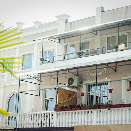 Guest House Esma Σουχούμι Εξωτερικό φωτογραφία