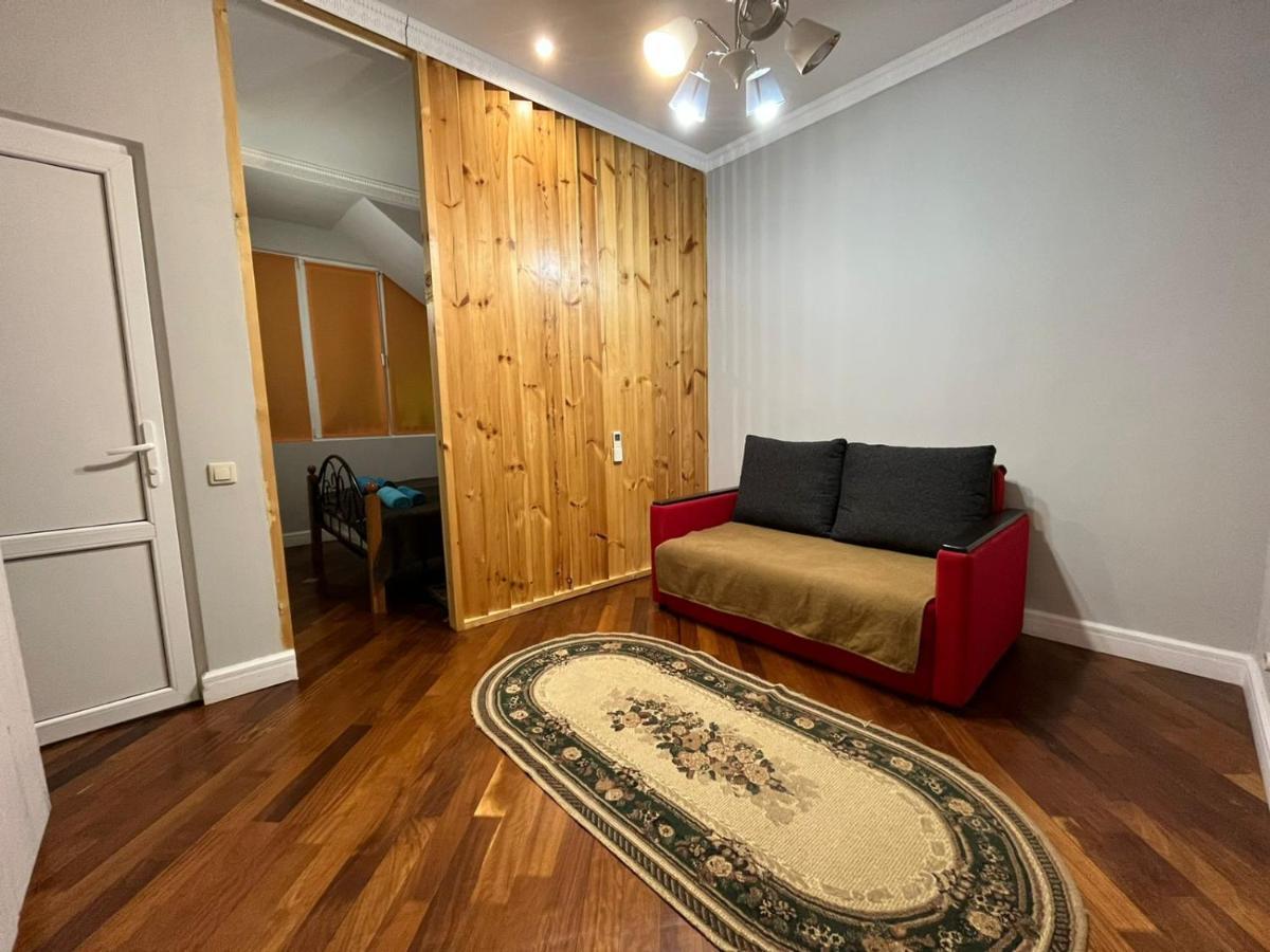 Guest House Esma Σουχούμι Εξωτερικό φωτογραφία