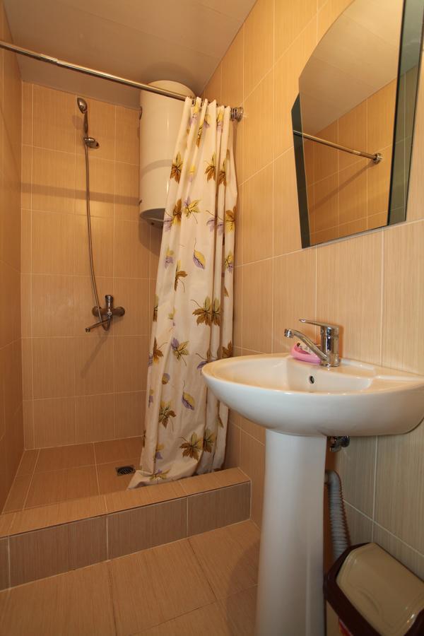 Guest House Esma Σουχούμι Εξωτερικό φωτογραφία
