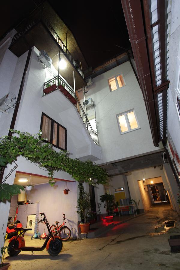 Guest House Esma Σουχούμι Εξωτερικό φωτογραφία